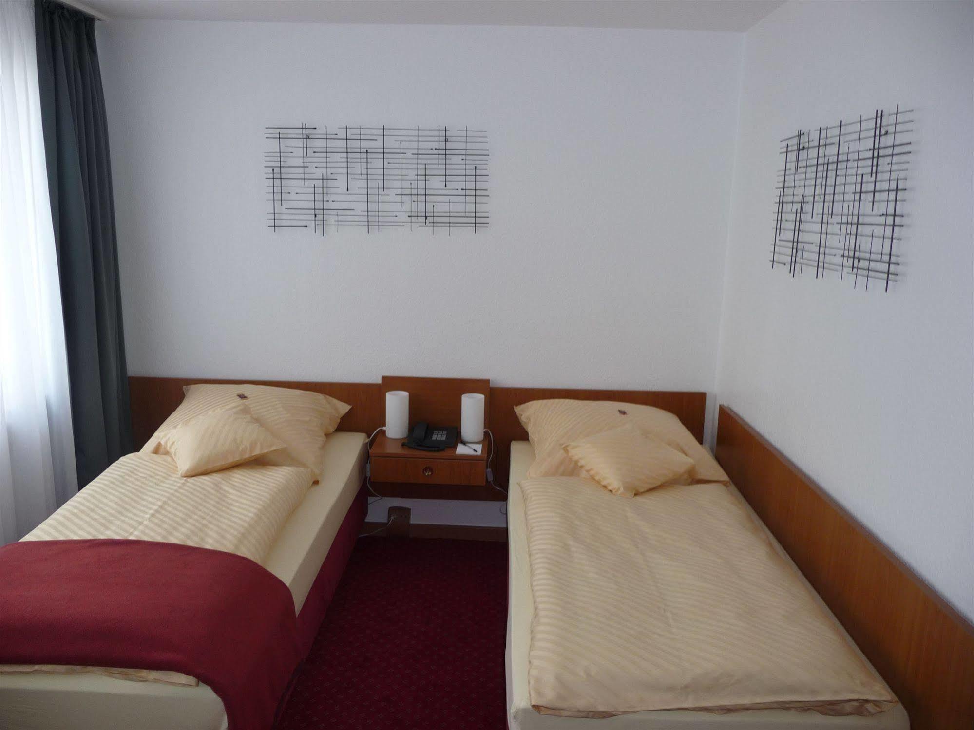Hotel Sechzehn Λεβερκούζεν Εξωτερικό φωτογραφία